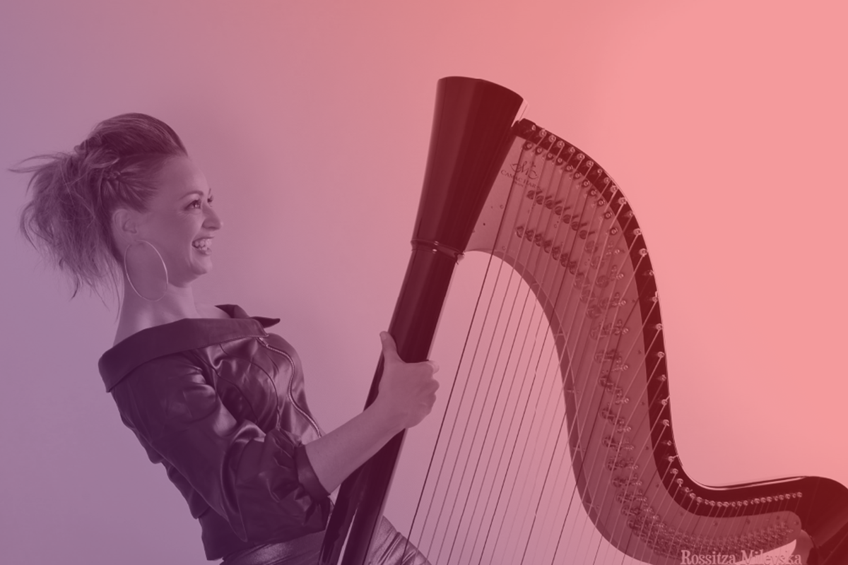 Rossitza Milevska à la harpe